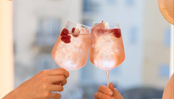 Fever-Tree x Mirabeau Rosé Spritz